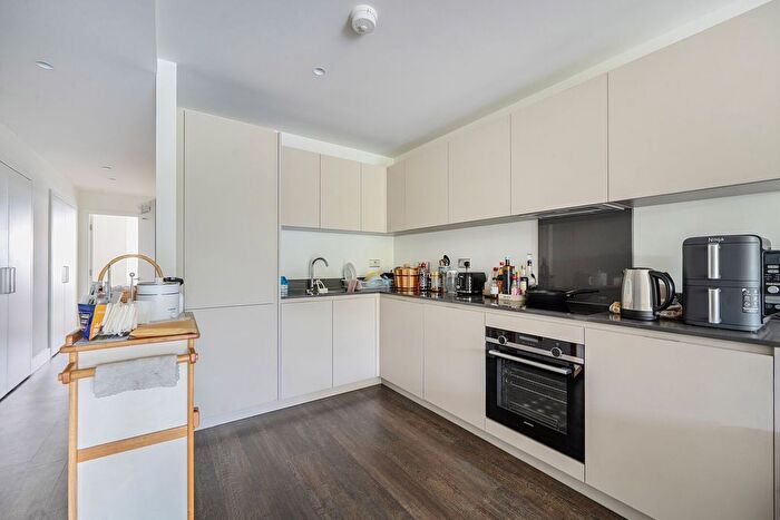 2 Bedroom Flat For Sale In North End Road, Wembley Park, Wembley, HA9