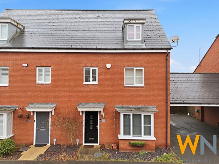 4 Bedroom Property To Rent In Little Highwood Way, Brentwood, CM14