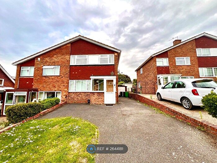 3 Bedroom Semi-detached House To Rent In Forest Hill, Maidstone, ME15