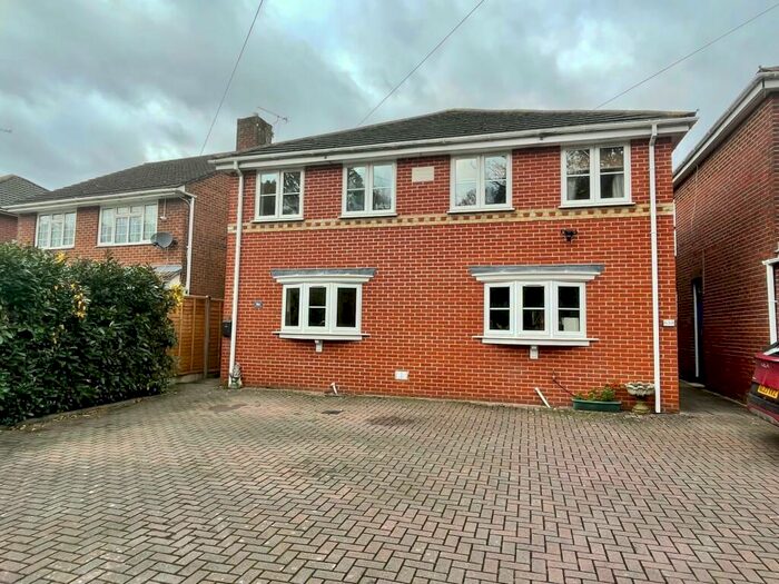 3 Bedroom House To Rent In Burgess Road, Southampton, SO16