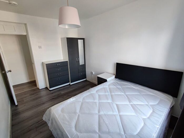 3 Bedroom Flat To Rent In Southcott House, Devons Road, London, E3