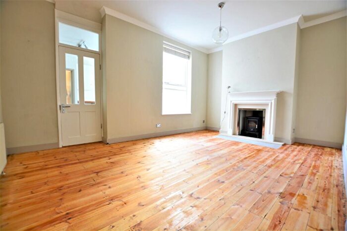 1 Bedroom Flat To Rent In Springfield Road, Brighton, BN1