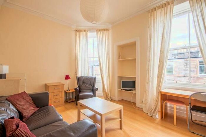 2 Bedroom Flat To Rent In Moncrieff Terrace, Edinburgh, EH9