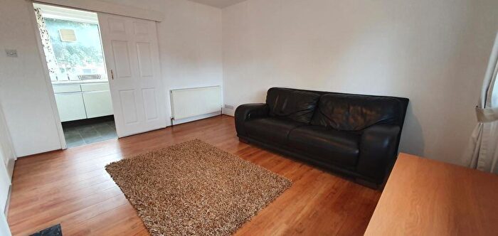 1 Bedroom Flat To Rent In Charminster Drive, Coventry, CV3