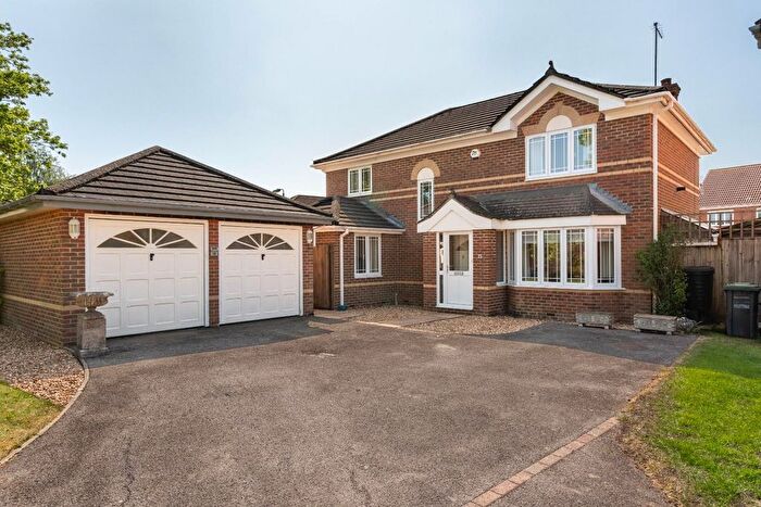 4 Bedroom Detached House For Sale In Bramble Gardens, Burgess Hill, RH15