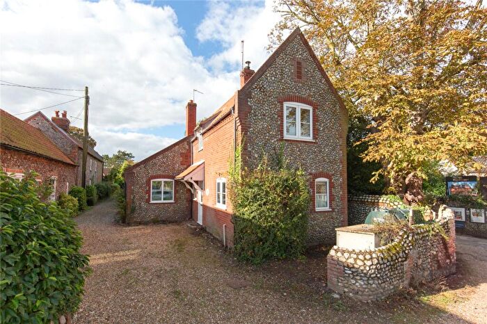 3 Bedroom Detached House For Sale In High Street, Blakeney, Holt, Norfolk, NR25