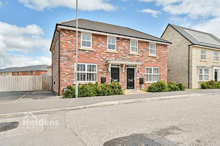 3 Bedroom Semi Detached House For Sale In Bainbridge Road, Longridge, PR3