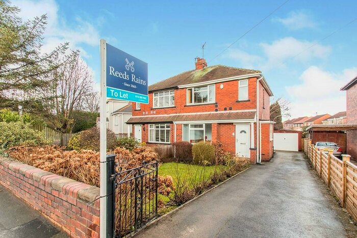 3 Bedroom Semi-Detached House To Rent In Rein Road, Tingley, Wakefield, West Yorkshire, WF3