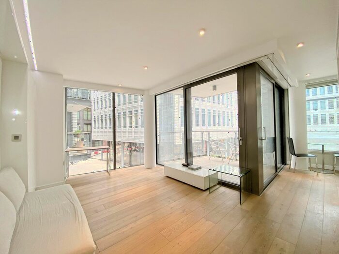 Studio To Rent In Central St Giles Piazza, Tottenham Court Road, WC2H