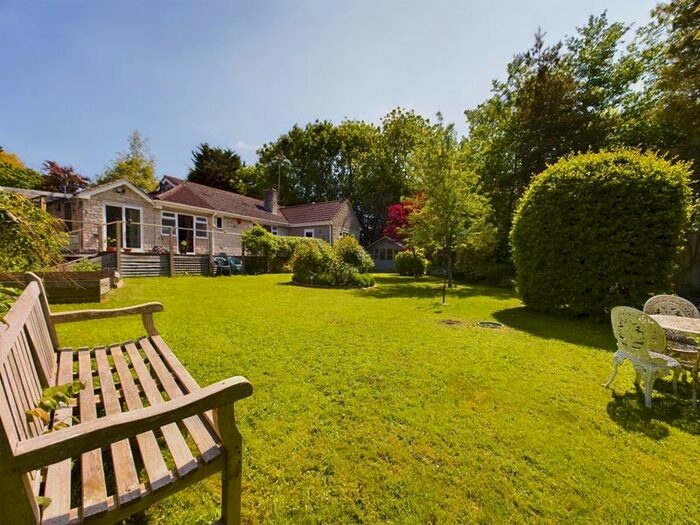 3 Bedroom Detached Bungalow For Sale In Pesters Lane, Somerton, TA11