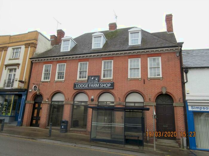 1 Bedroom Flat To Rent In High Street, Lutterworth, LE17