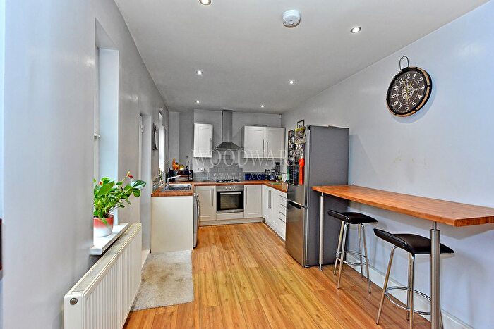 3 Bedroom Terraced House For Sale In Mansfield Road, Alfreton, DE55
