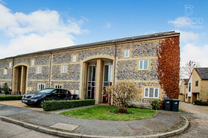 4 Bedroom End Of Terrace House For Sale In Grove Park, Fordham, CB7