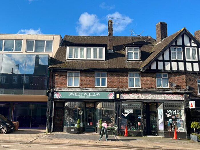 1 Bedroom Flat For Sale In High Street, Dorking, Surrey, RH4
