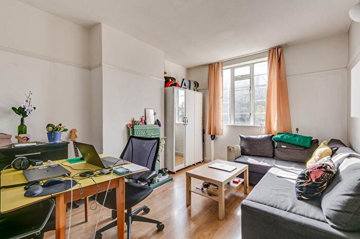 1 Bedroom Flat To Rent In Pentonville Road, Angel Southside, N1