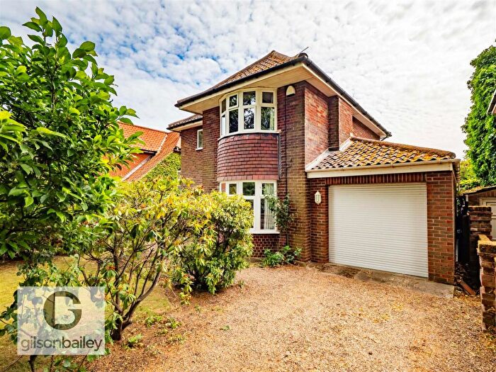 3 Bedroom Detached House For Sale In Christchurch Road, Norwich, NR2