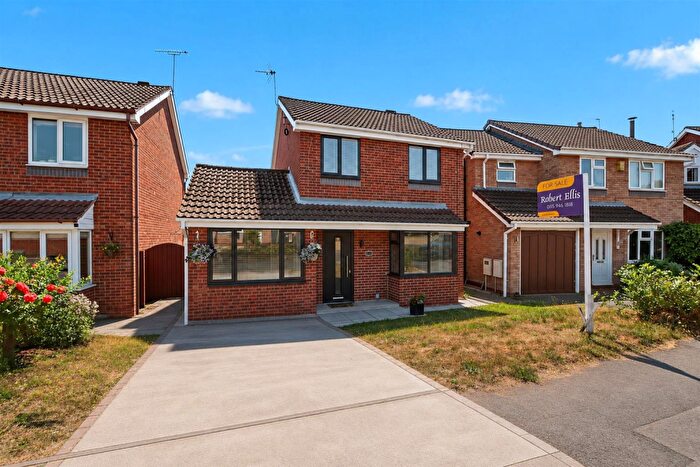 4 Bedroom Detached House For Sale In Erdington Way, Toton, NG9
