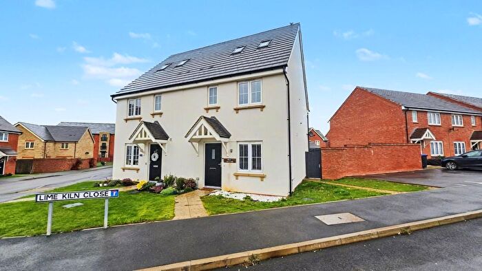 3 Bedroom Semi Detached House For Sale In Lime Kiln Close, Boughton, Northampton, NN2