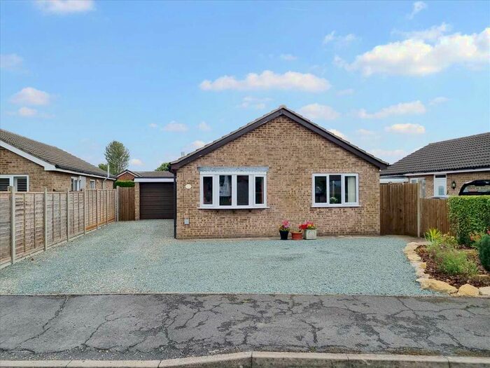 3 Bedroom Detached Bungalow For Sale In Dean Close, Leasingham, Sleaford, NG34