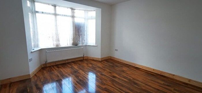 3 Bedroom End Of Terrace House To Rent In Mulberry Court, Barking, IG11