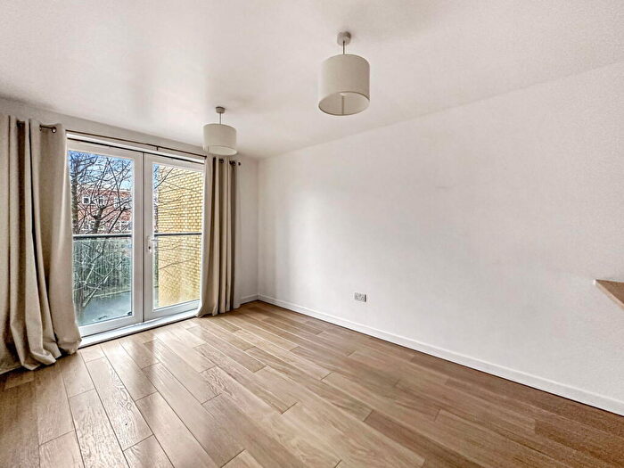1 Bedroom Flat For Sale In Faraday House, Velocity Way, EN3