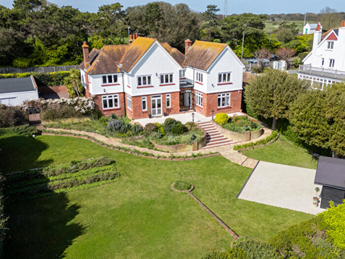 4 Bedroom Detached House For Sale In Broadlands, Broadstairs, CT10