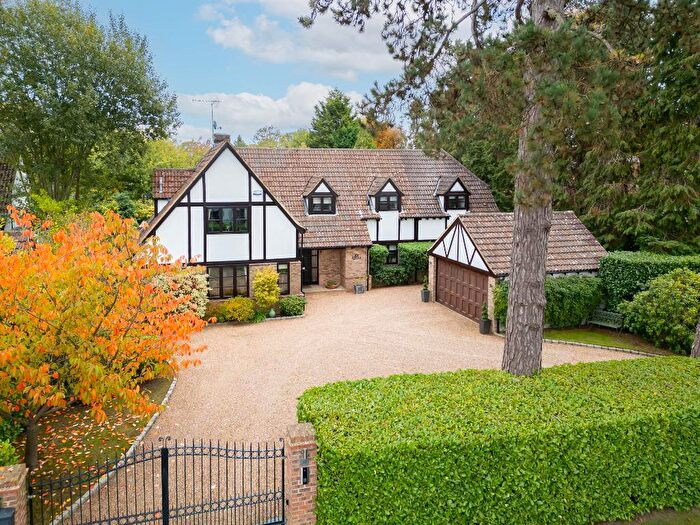 5 Bedroom Detached House For Sale In Homefield Road, Warlingham, Surrey, CR6