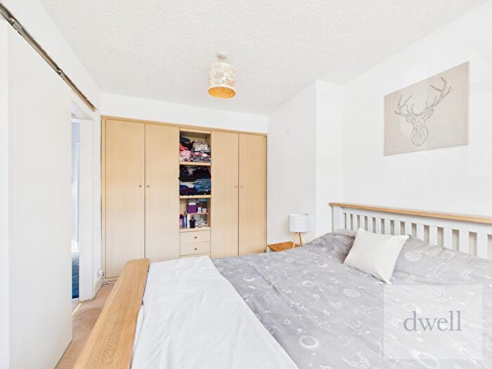 2 Bedroom Semi-Detached House For Sale In Hill Court Drive, Bramley, Leeds, LS13