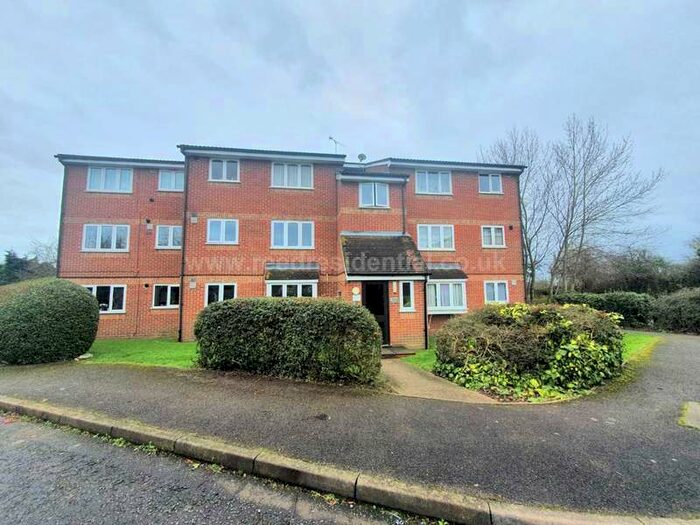 1 Bedroom Apartment To Rent In Parklands, Rochford, SS4