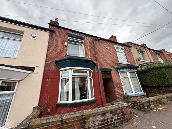 3 Bedroom Terraced House To Rent In Vickers Road, Sheffield, S5