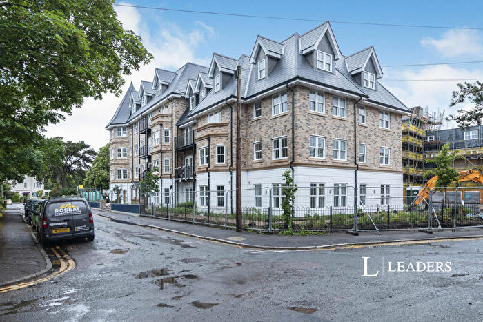 1 Bedroom Flat To Rent In Durley Road, Bournemouth, Dorset, BH2
