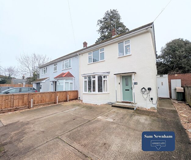 3 Bedroom Semi-Detached House For Sale In St. Josephs Close, East Cowes, PO32