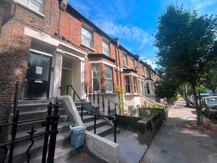 2 Bedroom Flat To Rent In Archel Road, London, W14
