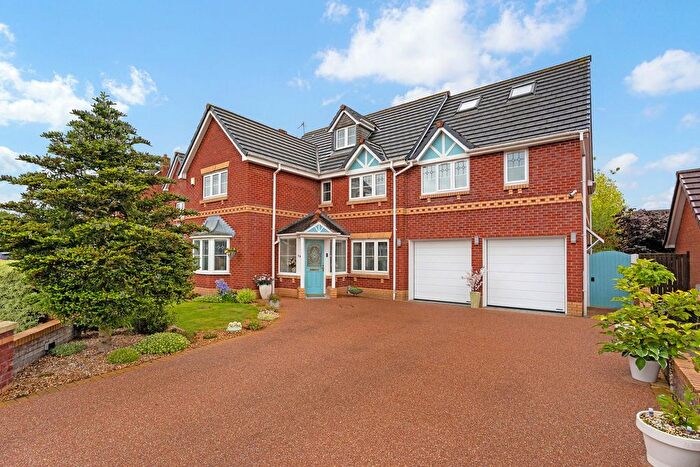 5 Bedroom Detached House For Sale In Fox Bank Close, Widnes, WA8