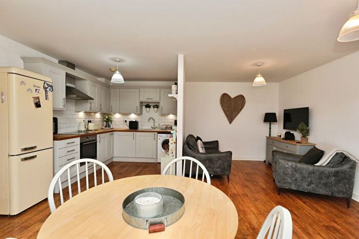 3 Bedroom Barn Conversion For Sale In The Laurels, Retford, DN22