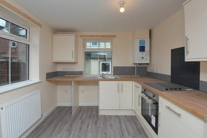 3 Bedroom Link Detached House To Rent In The Green, Swanwick, Alfreton, DE55