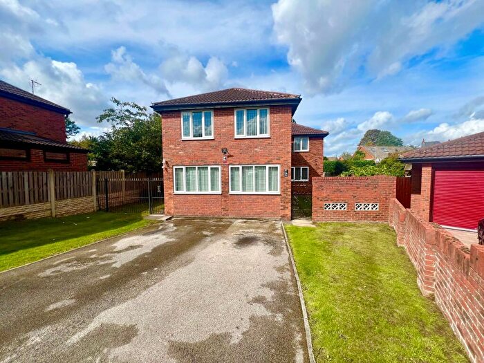 5 Bedroom Detached House For Sale In The Hollows, Auckley, DN9