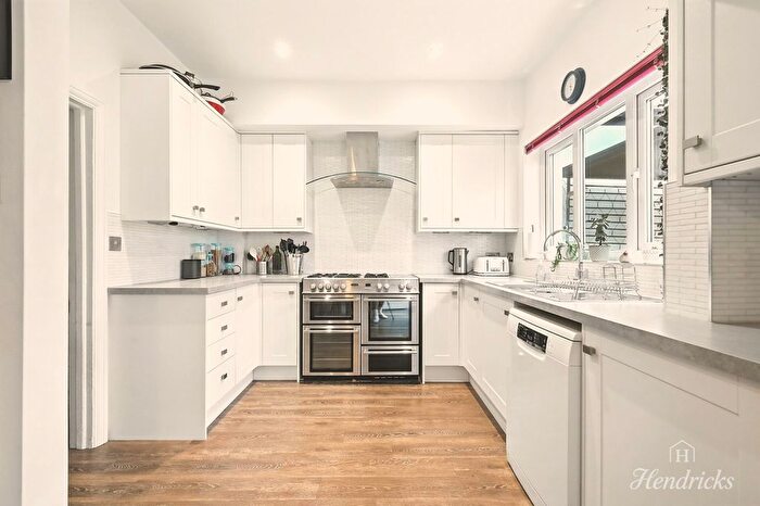 3 Bedroom Terraced House For Sale In Marguerite Drive, Leigh-On-Sea, SS9