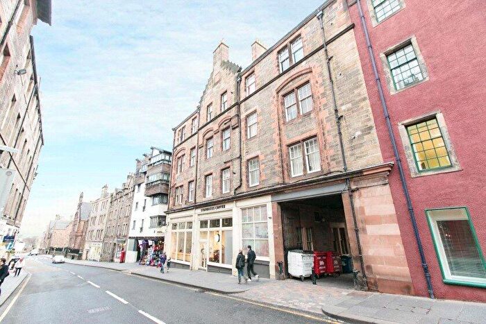 2 Bedroom Flat To Rent In () Canongate, Edinburgh, EH8
