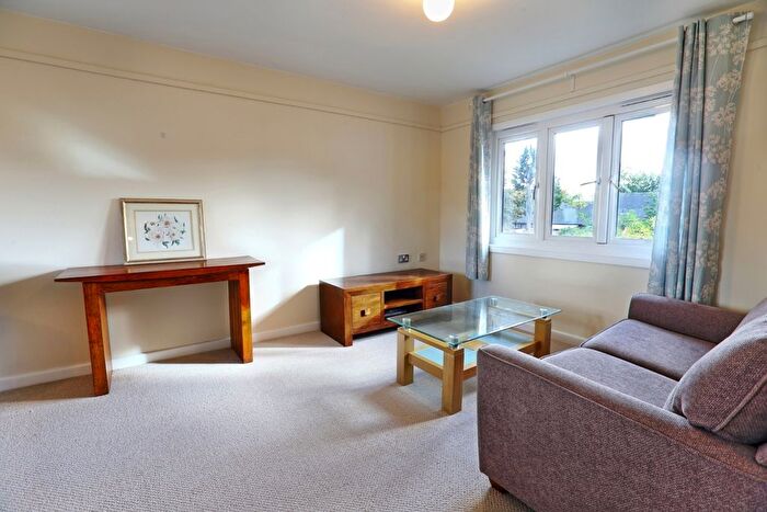 1 Bedroom Maisonette For Sale In Pennyroyal Avenue, London, E6