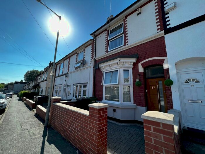 2 Bedroom Terraced House To Rent In Sherwood Street, Whitmore Reans, Wolverhampton, WV1