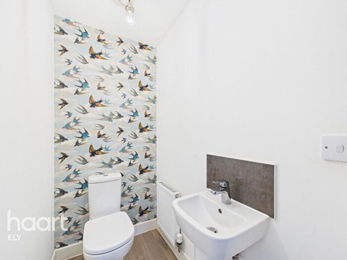 3 Bedroom Detached House For Sale In Stimpson Street, Sutton, CB6