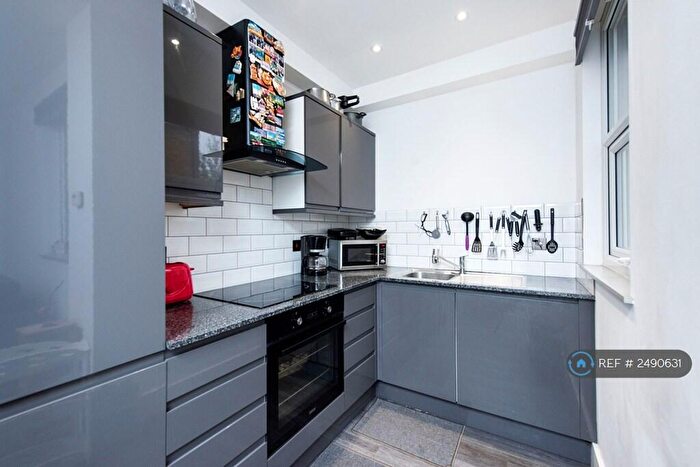 1 Bedroom Flat To Rent In Clonmell Road, London, N17