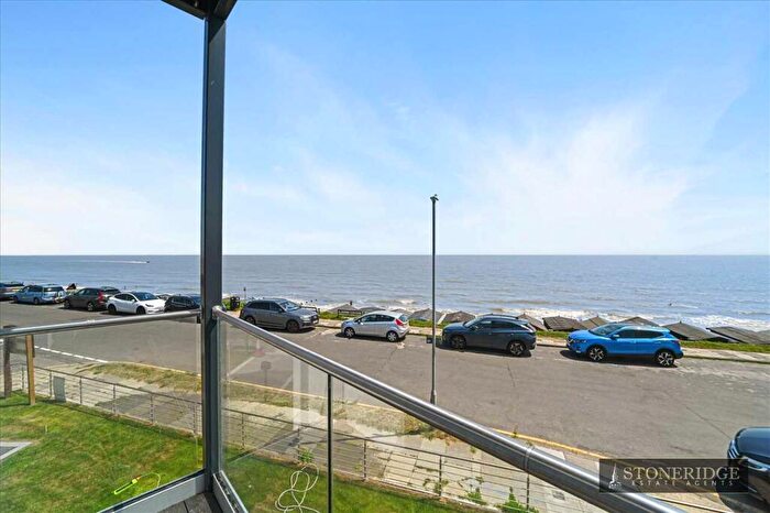 2 Bedroom Apartment For Sale In Cliff Parade, Walton On The Naze, CO14
