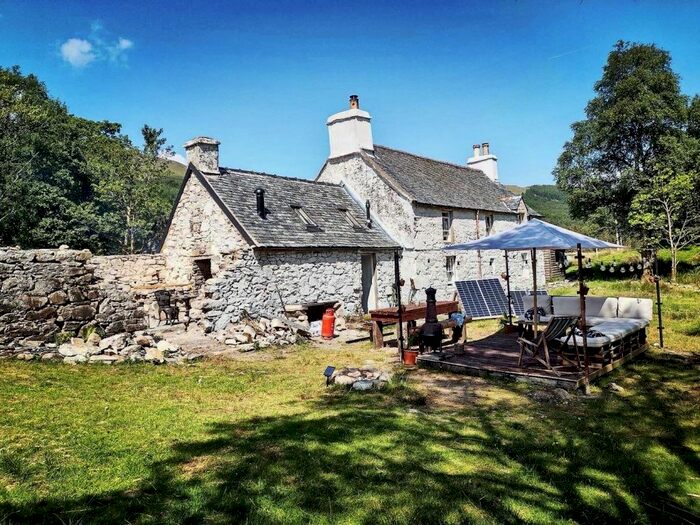 4 Bedroom Farmhouse For Sale In Cononish House Crainlaraich, Tyndrum, FK20