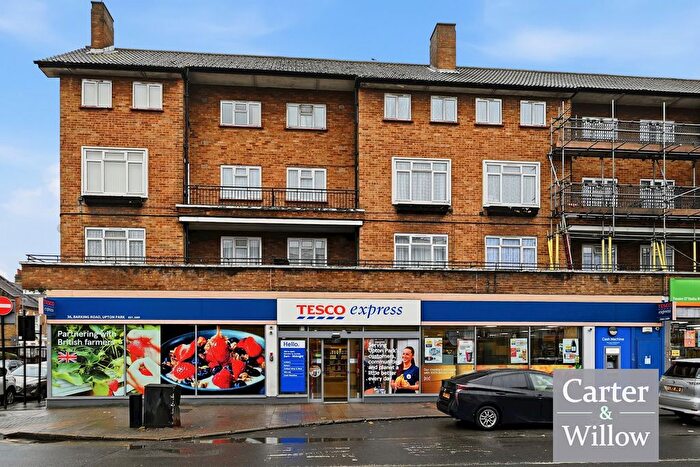 3 Bedroom Maisonette For Sale In Barking Road, East Ham, London, E6