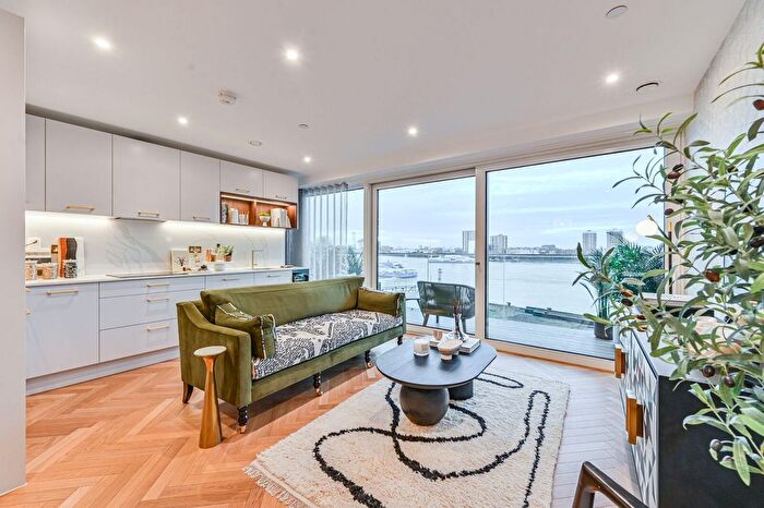 2 Bedroom Flat For Sale In Royal Arsenal Riverside, Woolwich, SE18