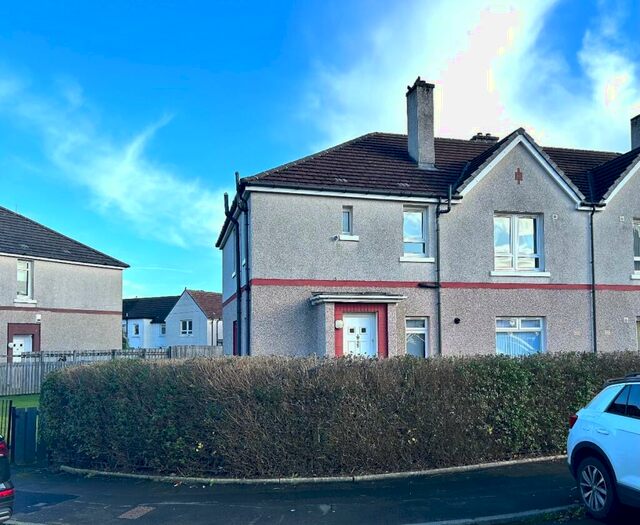 3 Bedroom Apartment To Rent In Peat Road, Glasgow, G53