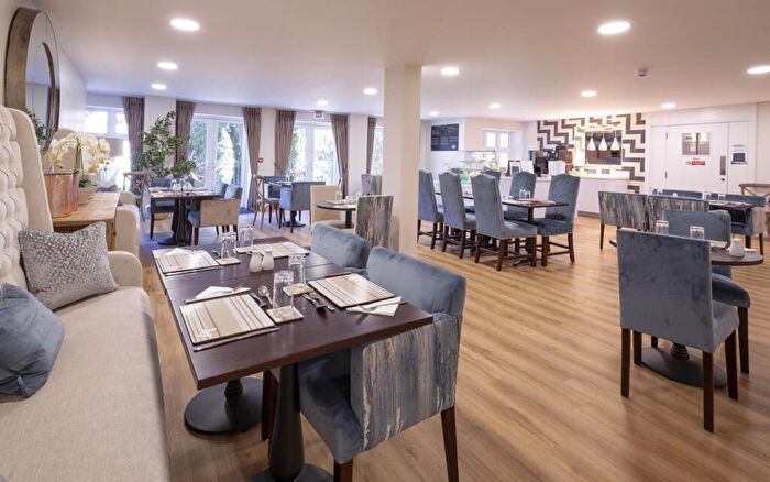 1 Bedroom Retirement Property To Rent In Marple Lane, Chalfont St. Peter, Buckinghamshire, SL9