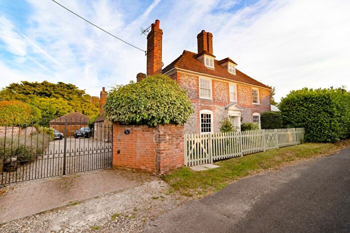 4 Bedroom Detached House For Sale In Cellar Hill, Lynsted, Kent, ME9